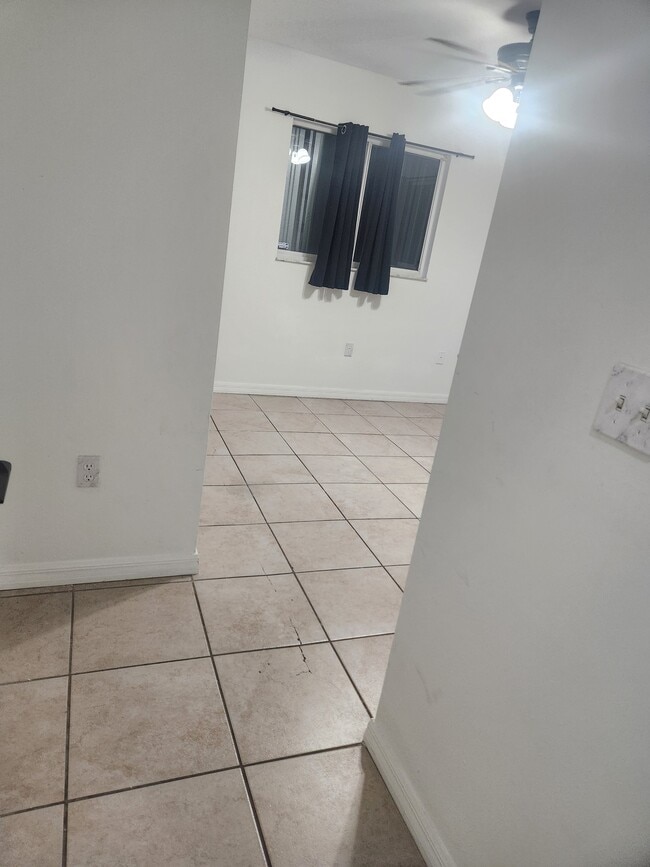 Photo - 18411 Heather Rd