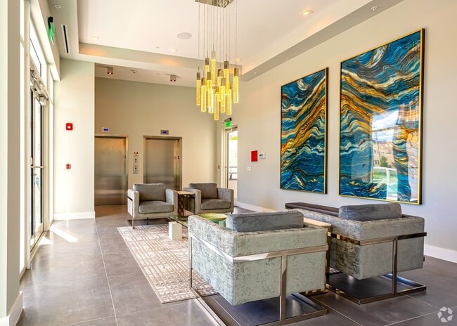 Photo - Columbus on Fifth