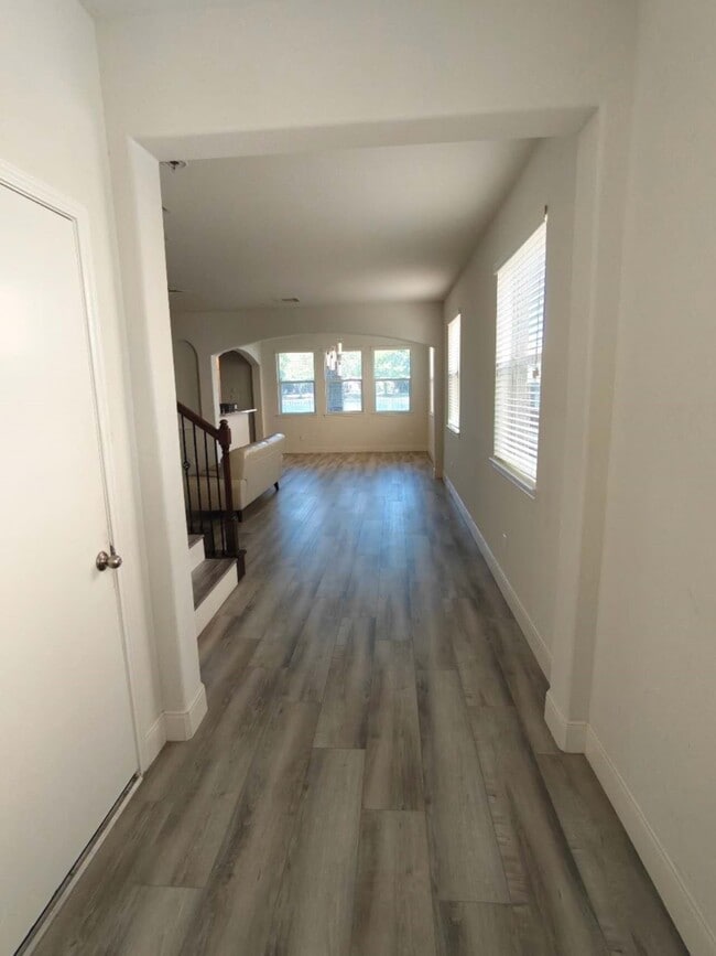 Photo - 2306 Waterford Park St