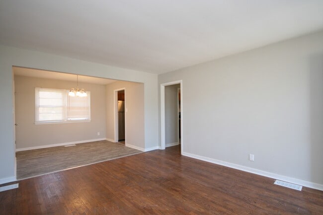 Photo - 3306 Bartee Ln NW