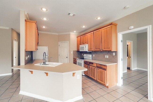 Photo - 21501 Boggy Ford Rd