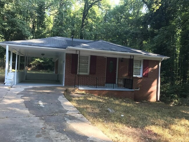 Photo - 400 Greenhill Way SW