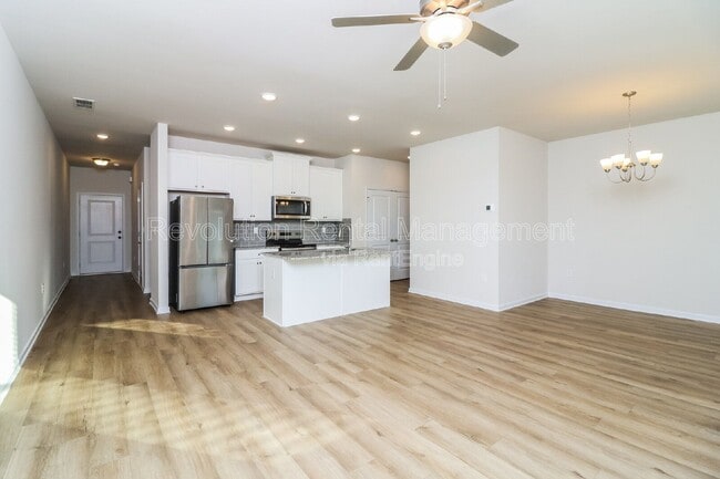 Photo - 1002 Merritt Dr