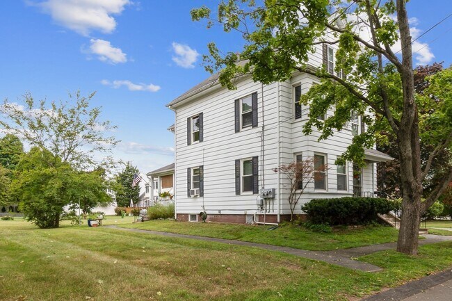 6 Mead St Unit 1