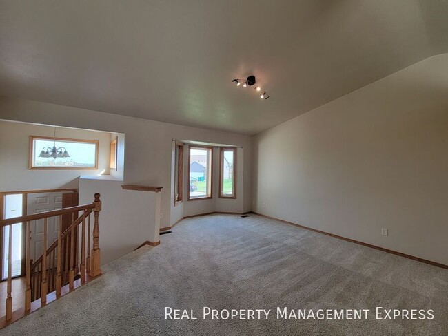 Photo - 5901 S Mandy Ave