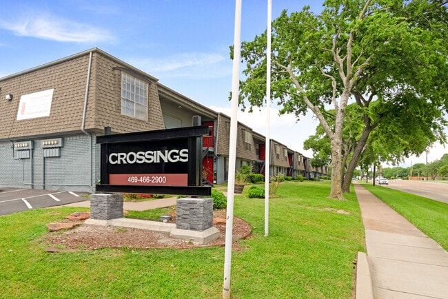 Crossings Apartments - Crossings Apartments