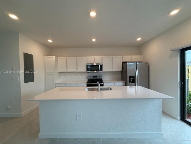 Photo - 1432 NE 4th Ave