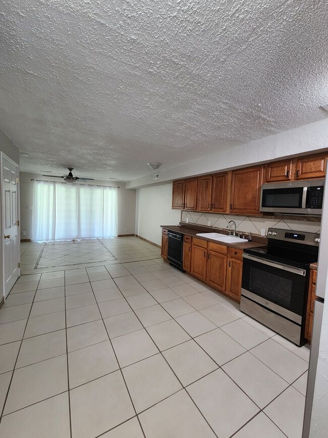 Photo - 70 Wilshire Heights Dr