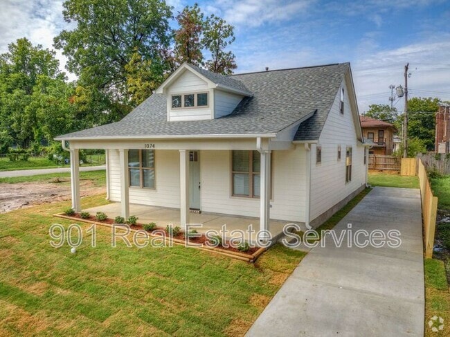 Building Photo - 1074 Faxon Ave Rental