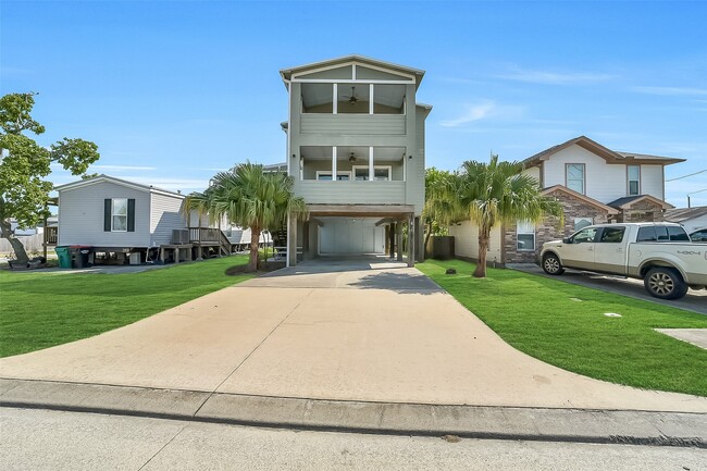 Photo - 2507 Bay Oaks Harbor Dr