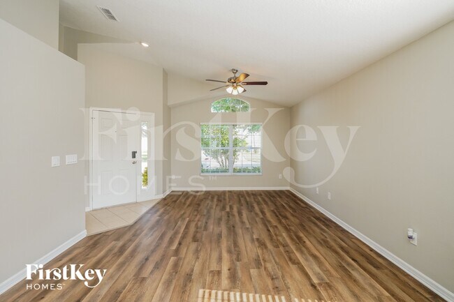 Photo - 2424 Deer Creek Blvd
