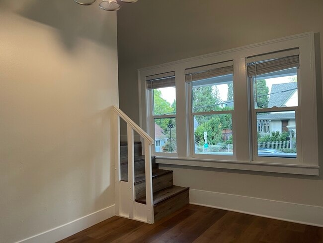 Photo - 436 W Main St