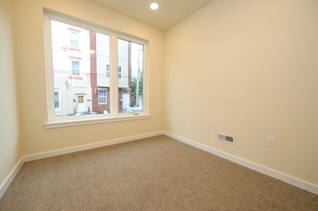 Photo - 1802 N Bouvier St Unit B