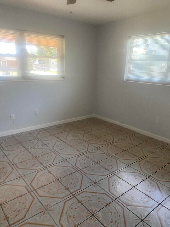 Photo - 4365 Edward Rd