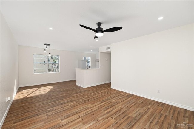 Photo - 12 N 23rd St Unit 3