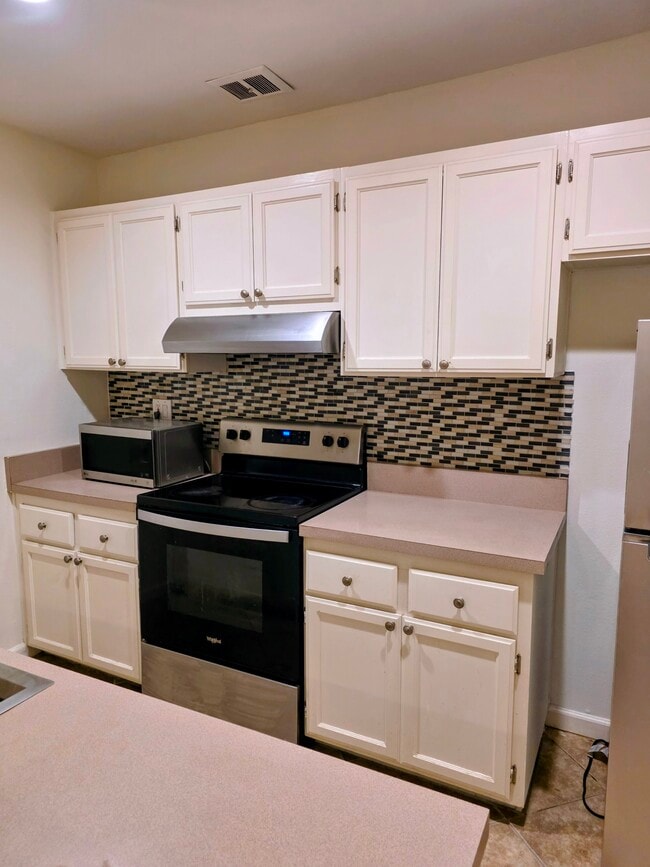 Photo - 5414 Newcastle Ave Unit Apt 42
