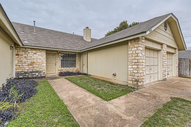 Photo - 910 Woodlief Trail Townhome