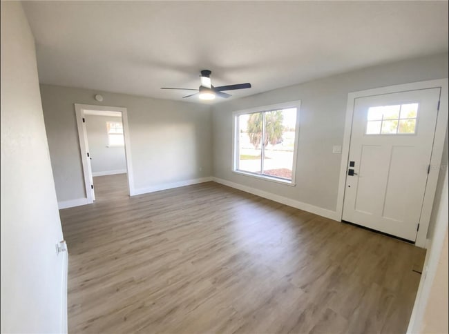 Photo - 8710 94th Ave