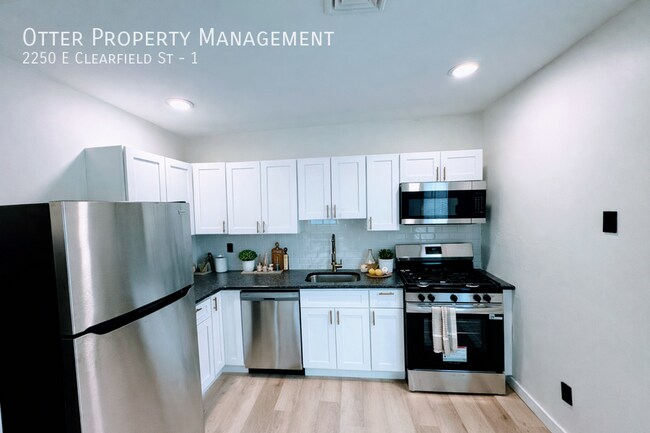 Photo - 2250 E Clearfield St Unidad 1