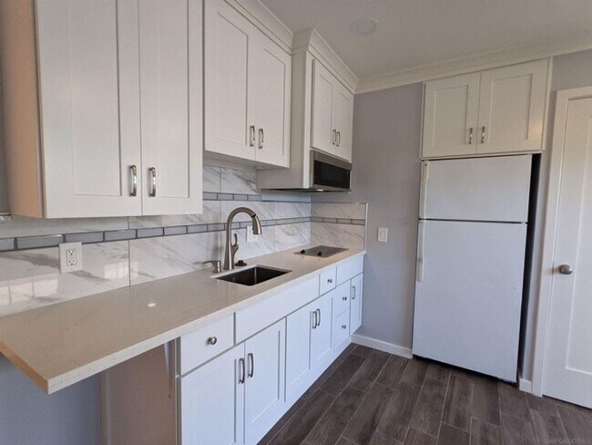 Photo - 10977 Bali Ln