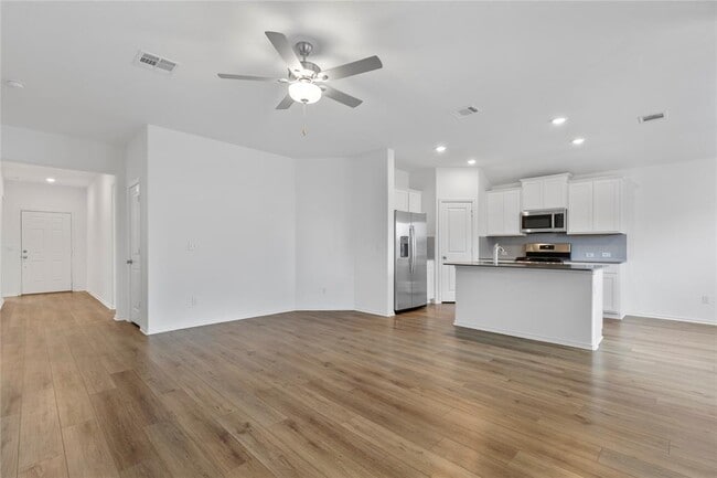 Photo - 173 River Rise Rd