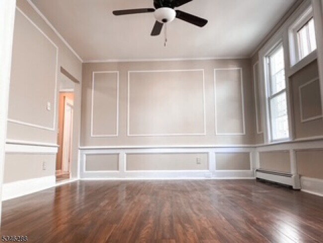 Photo - 596 S 19th St