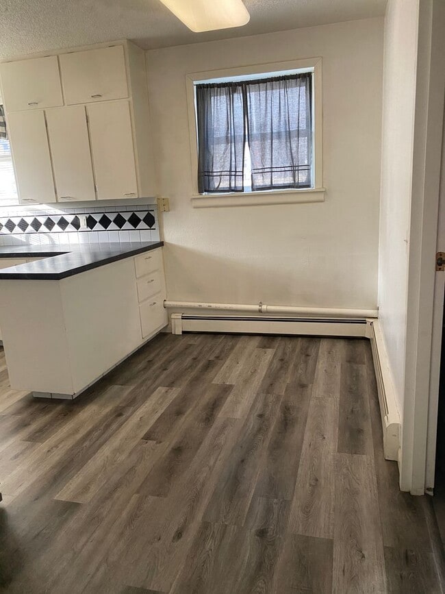 Photo - 2 bed 1 bath House