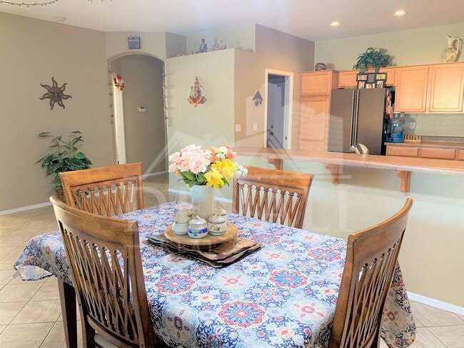 Photo - 706 N Tangerine Dr