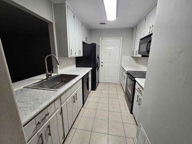 Photo - Living Room & Den in Dalraida