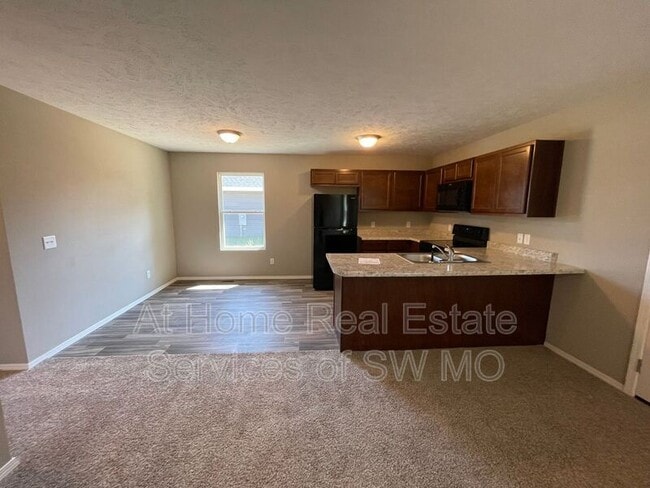 Photo - 491 Hudson Ave