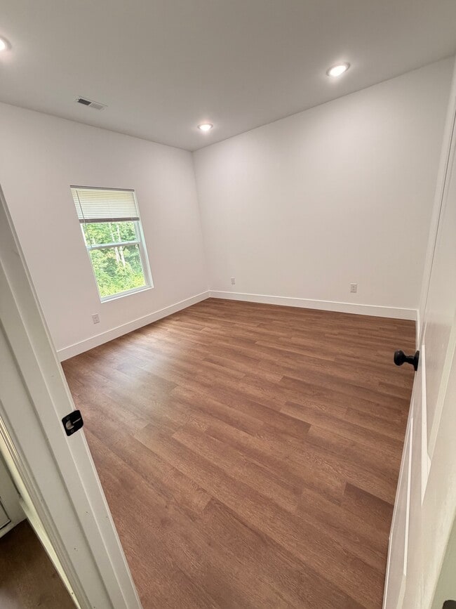 118 Honda St
