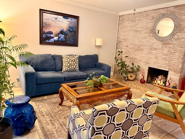 Photo - 5200 Skyline Dr