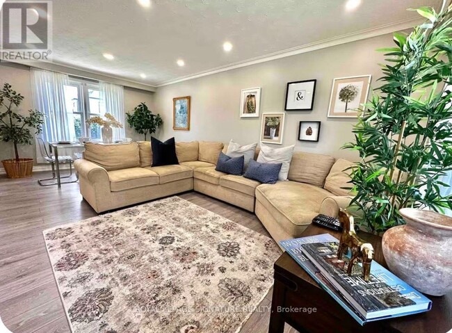 Photo - 441 Seaton Dr