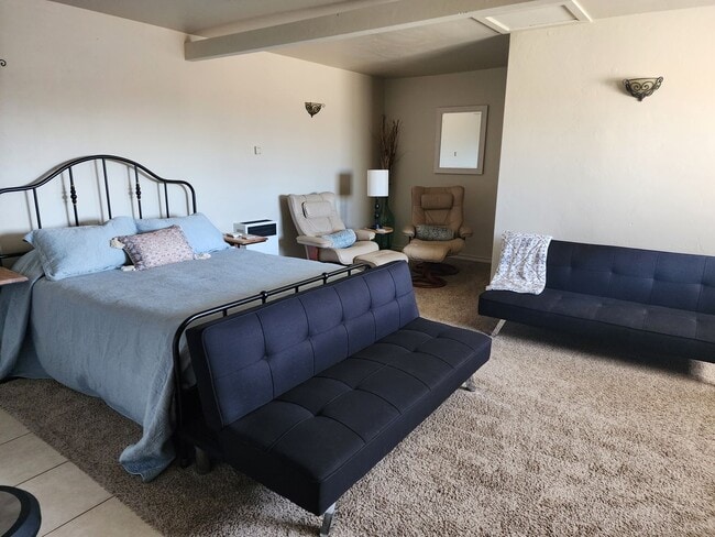 Photo - Furnished or Unfurnished Studio With Priva...