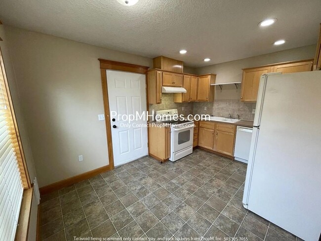 Photo - 2507 E Burnside St Unidad 2507 E Burnside Street  B