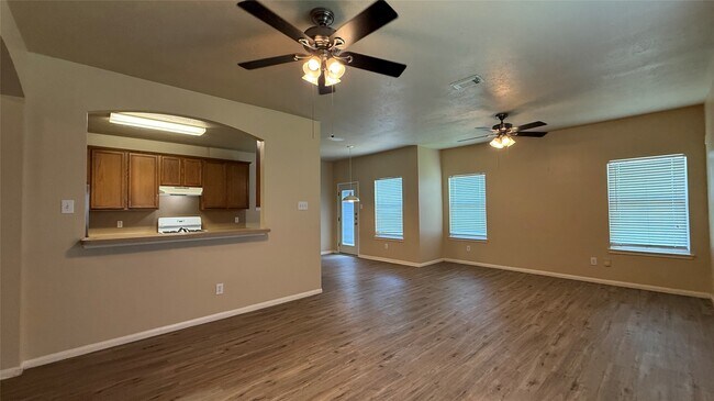 Photo - 5127 Prosperity Cir
