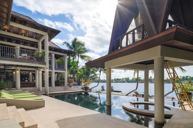 Photo - 14 W San Marino Dr