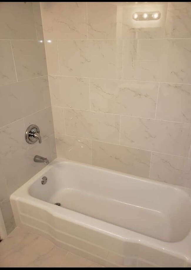 Photo - 553 W Park Ave