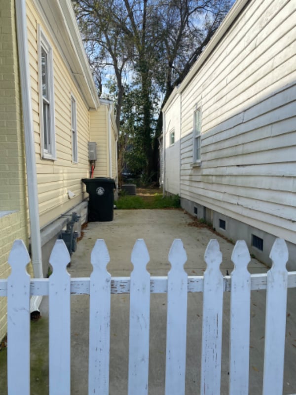 Photo - 155 Romney St