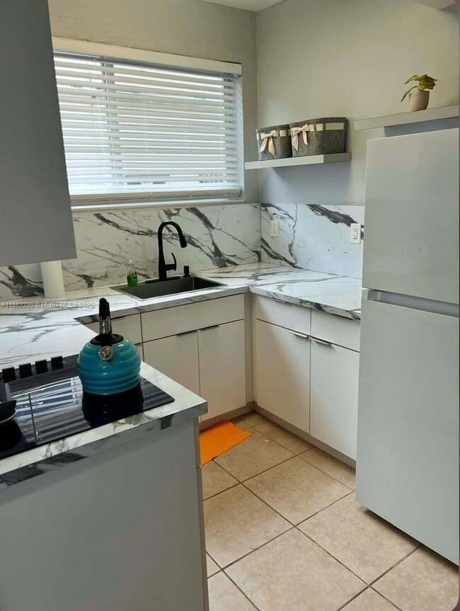 Photo - 1726 NW 19th St Unit 3