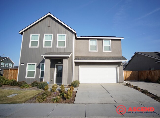 Building Photo - Spacious 5-Bedroom Home in Gossamer Grove with Solar & Modern Kitchen