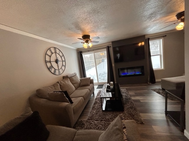 Photo - 103 W Lotta St