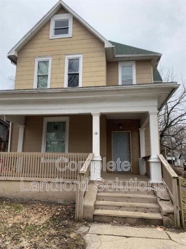 Photo - 121 Gilbert Ave