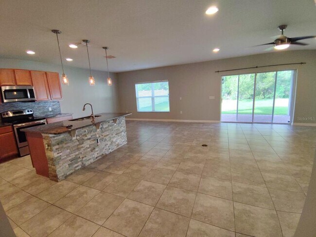 Photo - 2213 Waukegan Dr