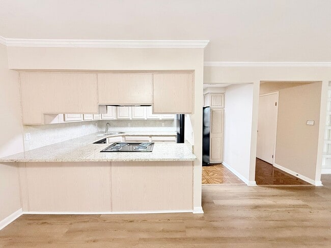 Photo - 6069 Hilburn Rd