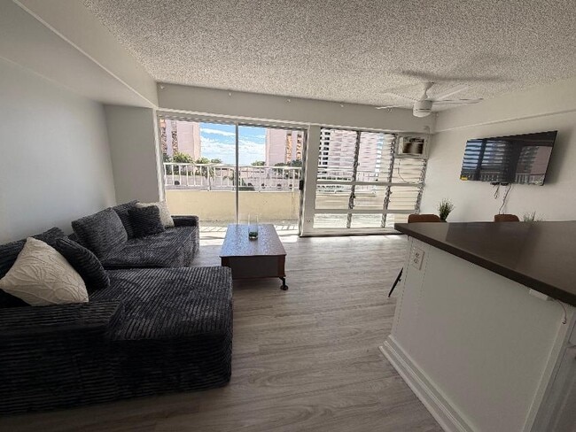 1690 Ala Moana Blvd Unit 801