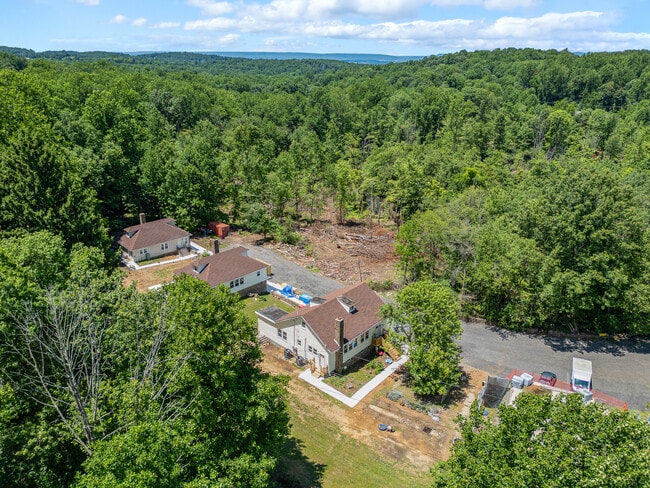 Building Photo - 71 Dreamland Park Dr Unit 71 -3