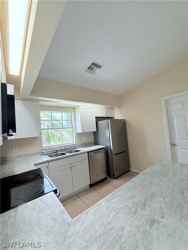 Photo - 5212 30th St SW