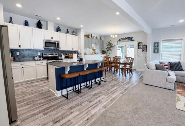 Photo - 1151 Carteret Mnr Dr