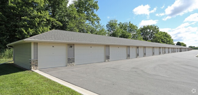 Photo - Wyndham Lake Villas